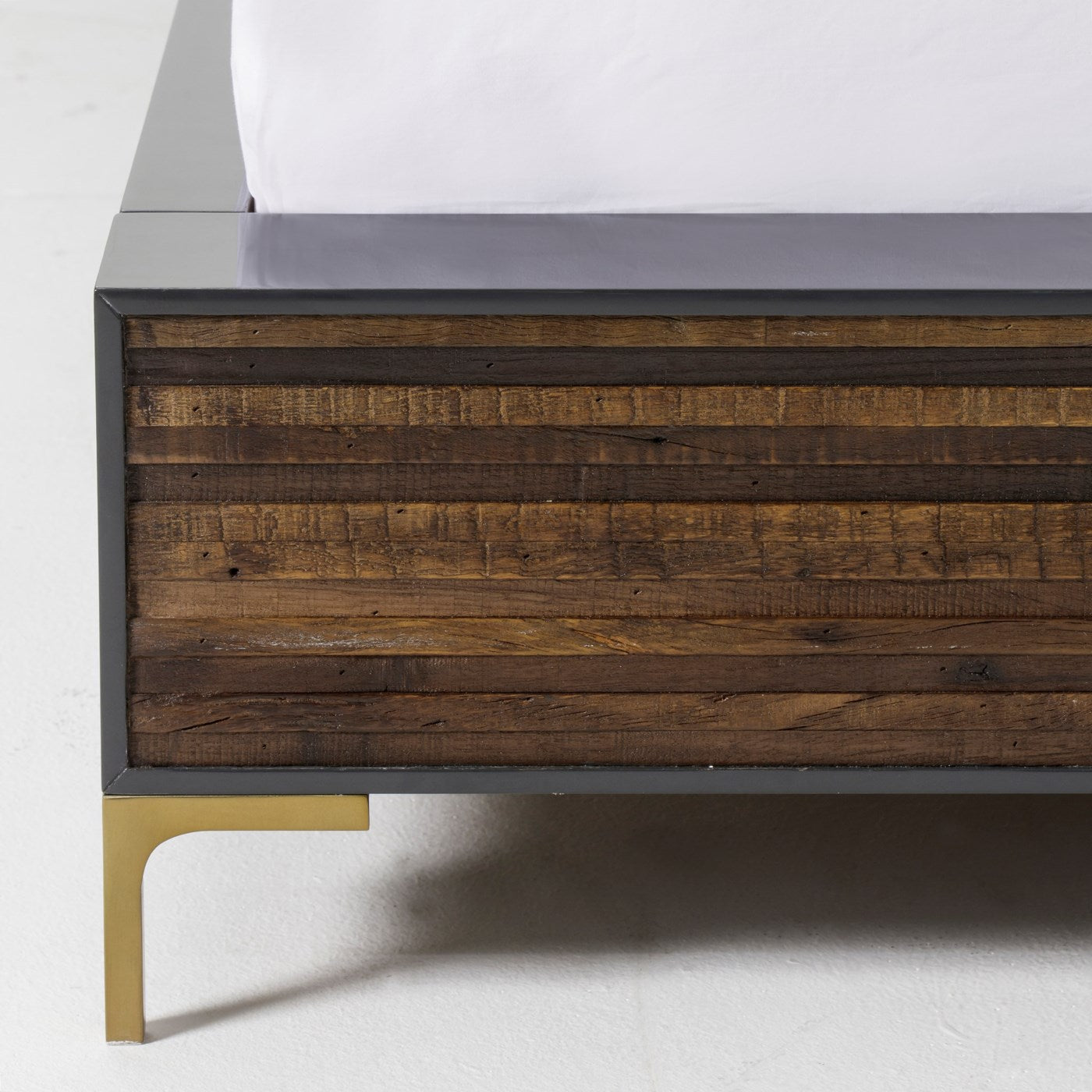 Thomas Bina ZUMA BED - 52" - US QUEEN